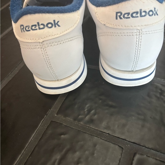 Reebok Classic Leather Sneakers – Y2K Retro Style - Picture 2 of 6